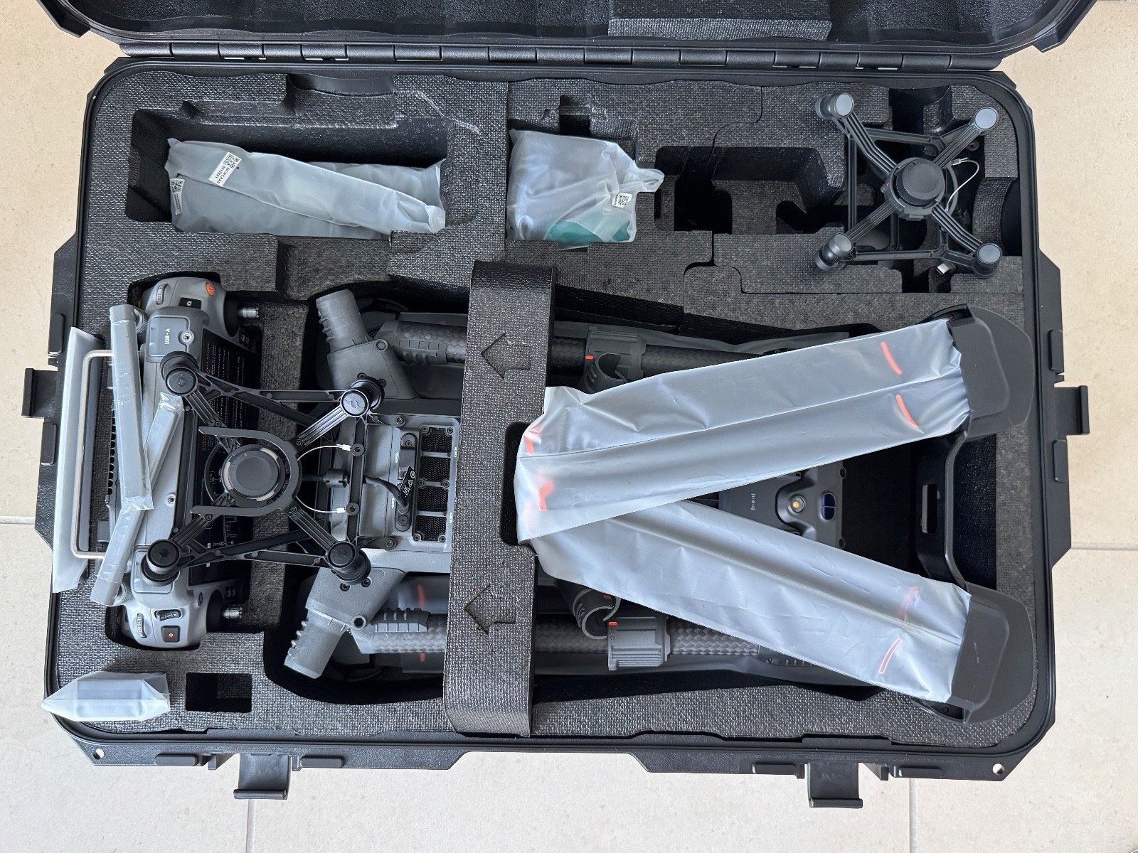 DJI Matrice 400 — view 7